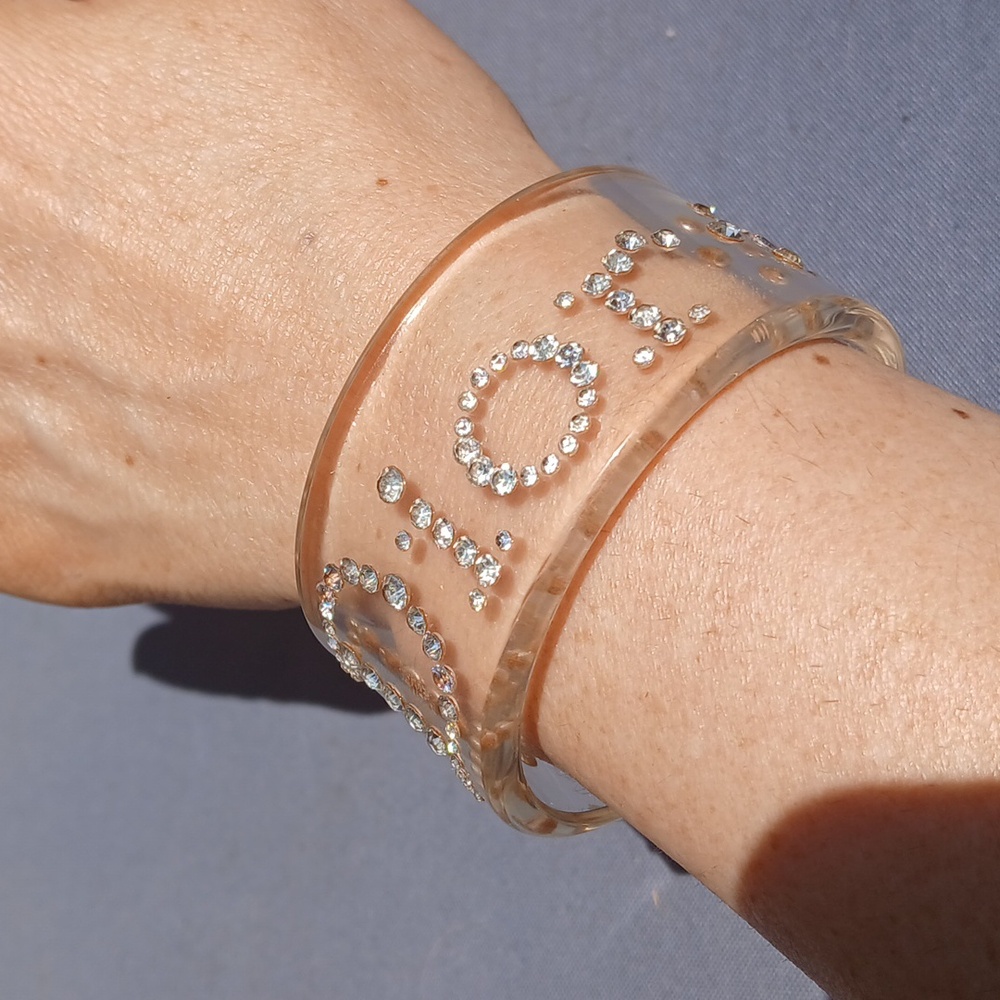 💎 Vintage Christian Dior Lucite Cuff Bracelet | Clear with Sparkling Rhinestone - Picture 5 of 7